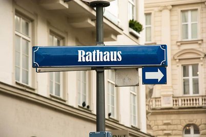 Altes Haus an die Stadt verkaufen