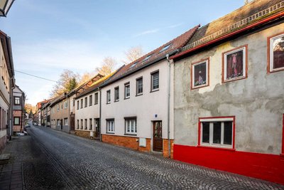 Straßenansicht (2)
