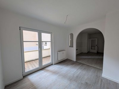 Wohnküche mit Balkonzugang Wohnküche mit Balkonzugang