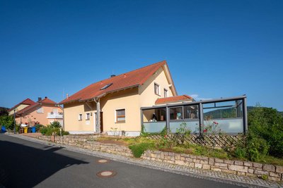 Straßenansicht Straßenansicht