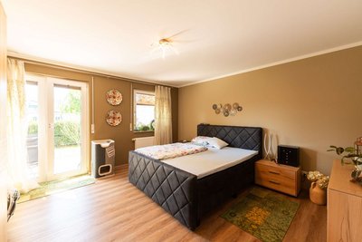 Schlafzimmer (1)