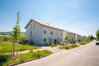 Straßenansicht 1