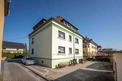 Rückansicht Gebäude (2) Rückansicht Gebäude (2)