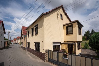 Straßenansicht Straßenansicht