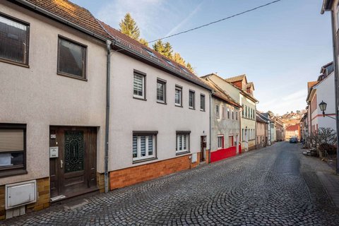 Straßenansicht (3)