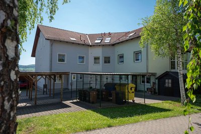 Straßenansicht (3)