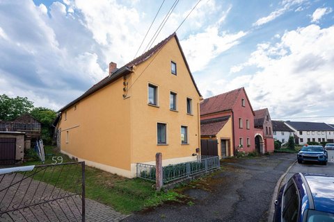 Straßenansicht